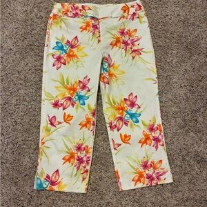 Women’s Methode off white bright floral capris